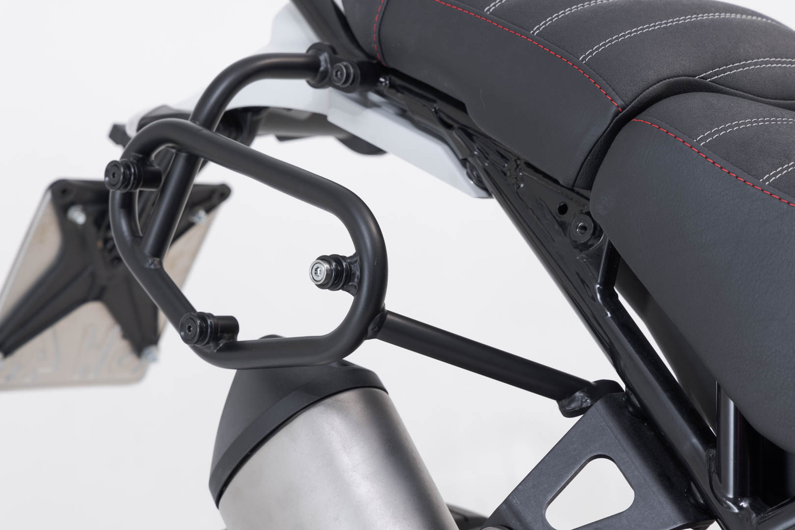 SW-Motech SLC portavion lateral dreapta - Ducati DesertX (22-) / Rally (23-). Figura 4