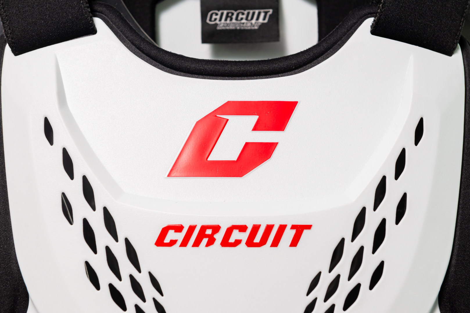 Circuit Equipment C84 Defender Off-Road Armadura Torácica Branco Figura 14