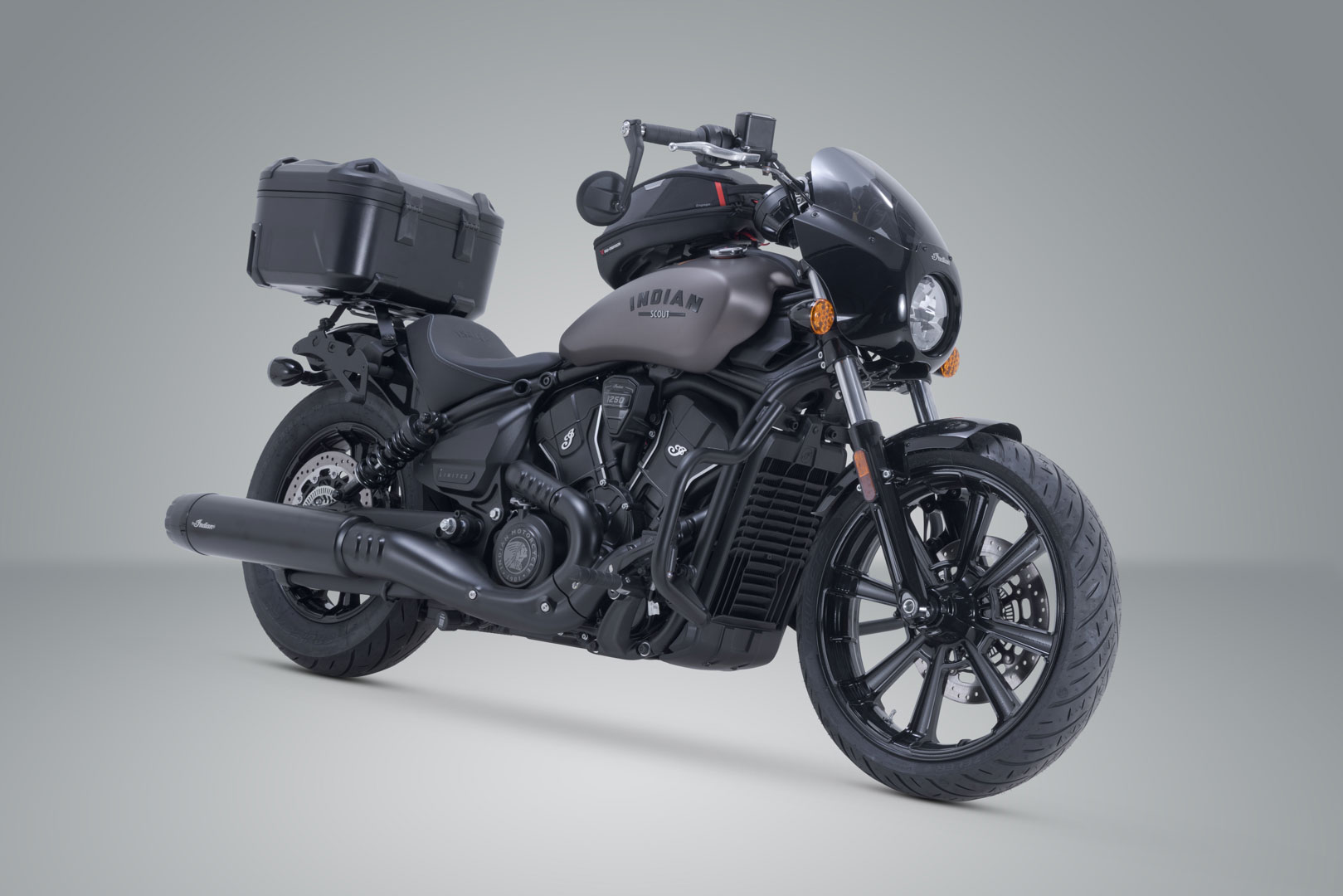 SW-Motech DUSC L top case system - Negru. 41 l. Modele Indian Scout (24-). Figura 2