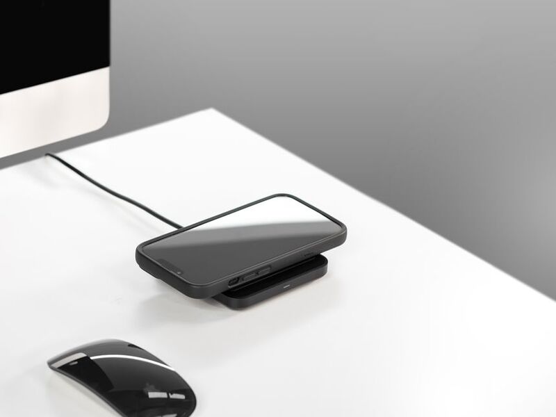 Quad Lock MAG trådlös laddningsbas Figur 6