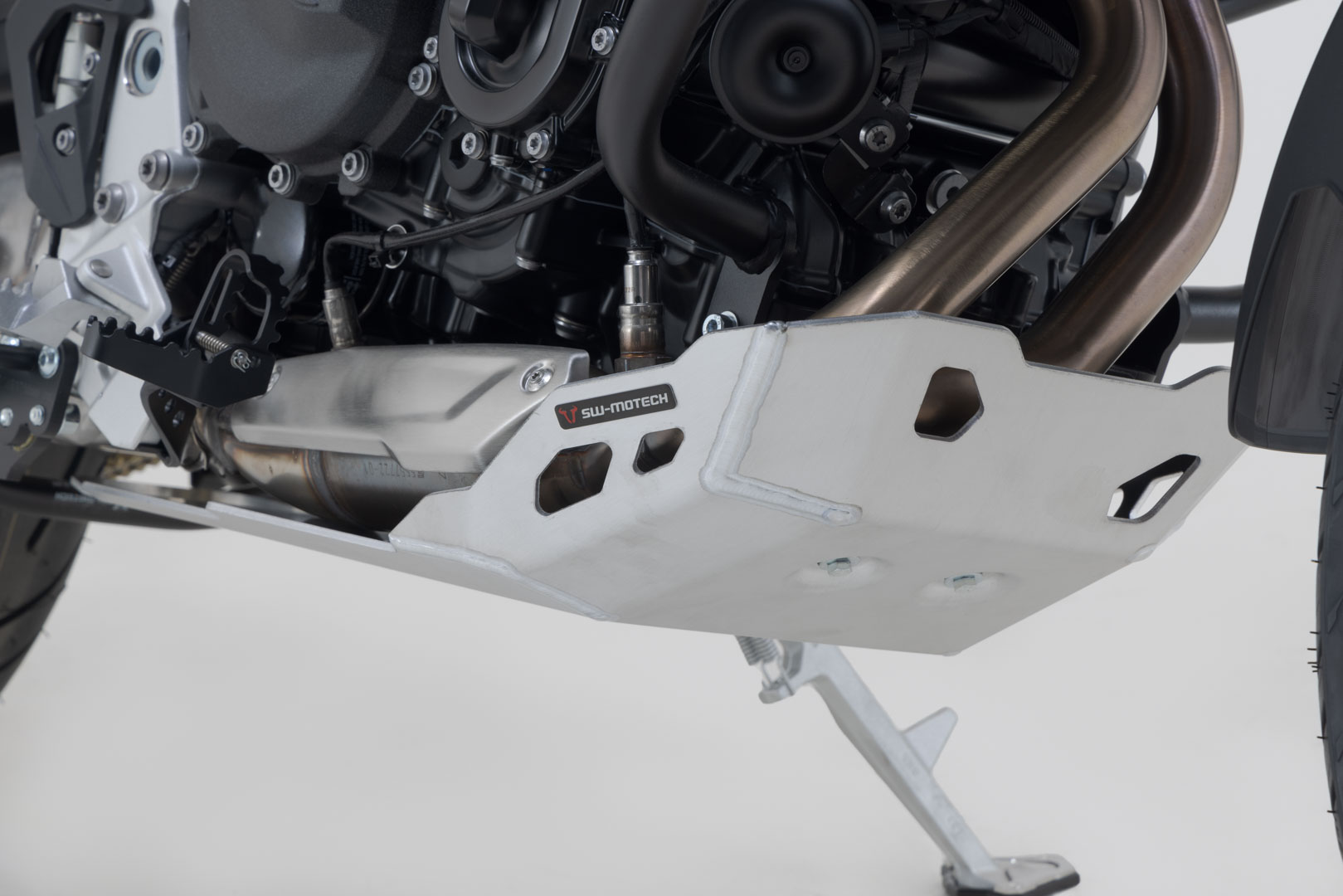 SW-Motech Motorskydd - Silver. F 750/850 GS (17-), F 800/900 GS (23-) Figur 4