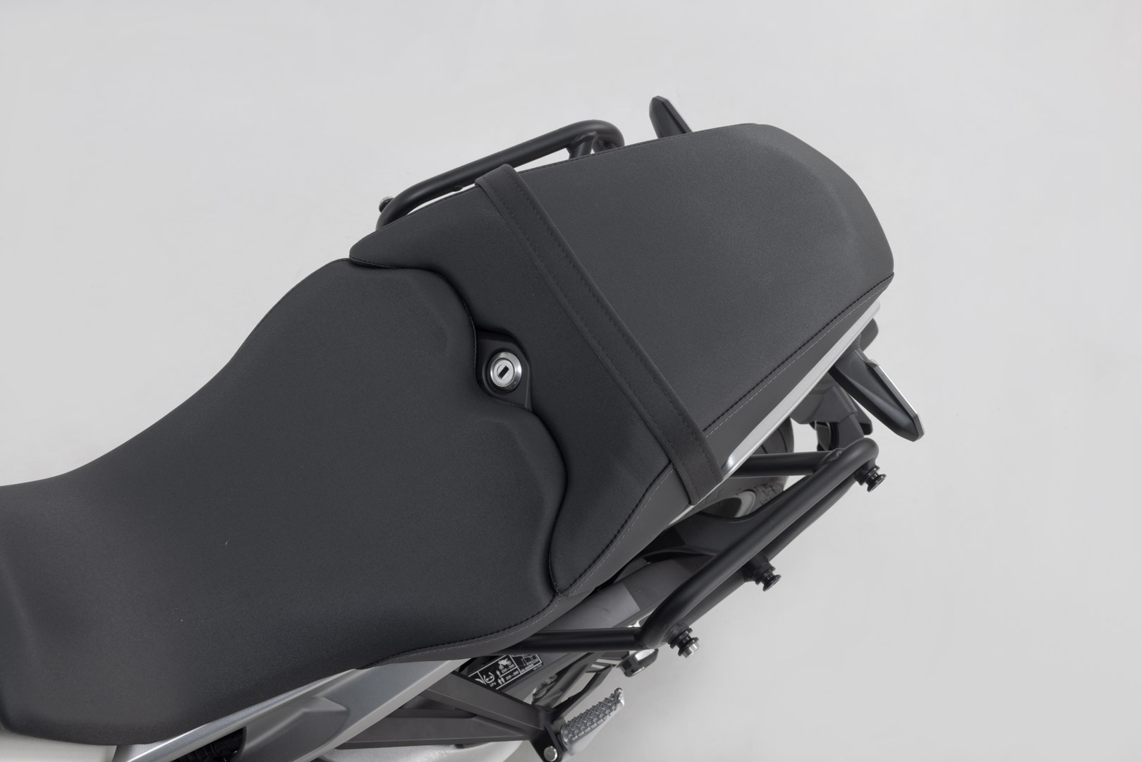 SW-Motech SLC portavion lateral stânga - Honda CB1000R (21-). Figura 5