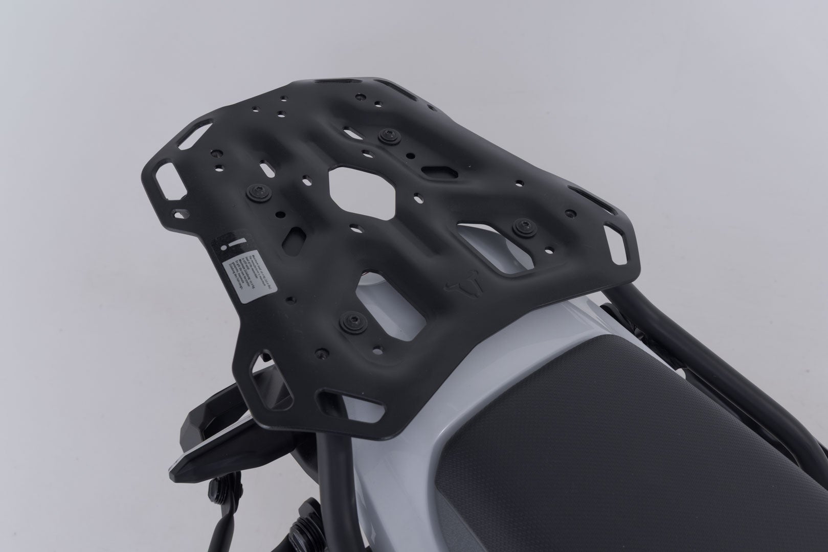 Side view of SW-Motech Adventure set TRAX ADV - Black. Kawasaki KLE500 / KLE500 SE (26-).