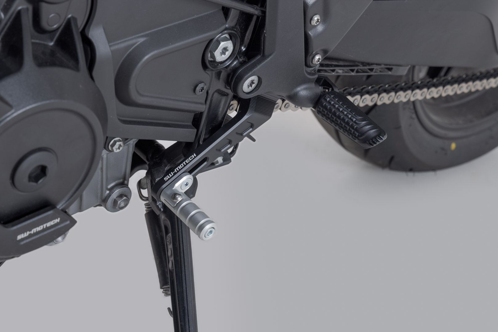 Pârghii SW-Motech - KTM 990 Duke (23-). Figura 1