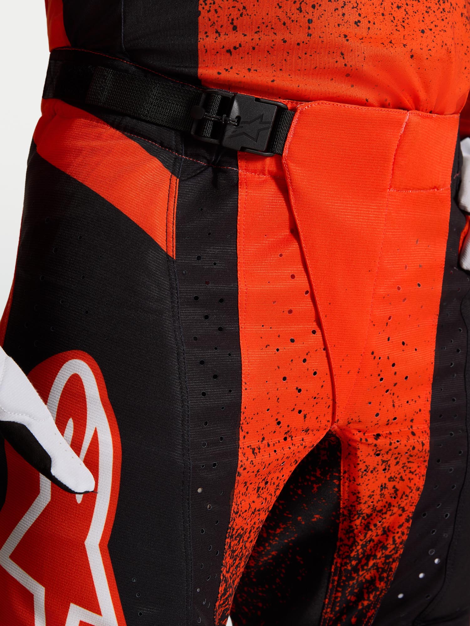 Side view of Alpinestars Techstar Swan Motocross Pants