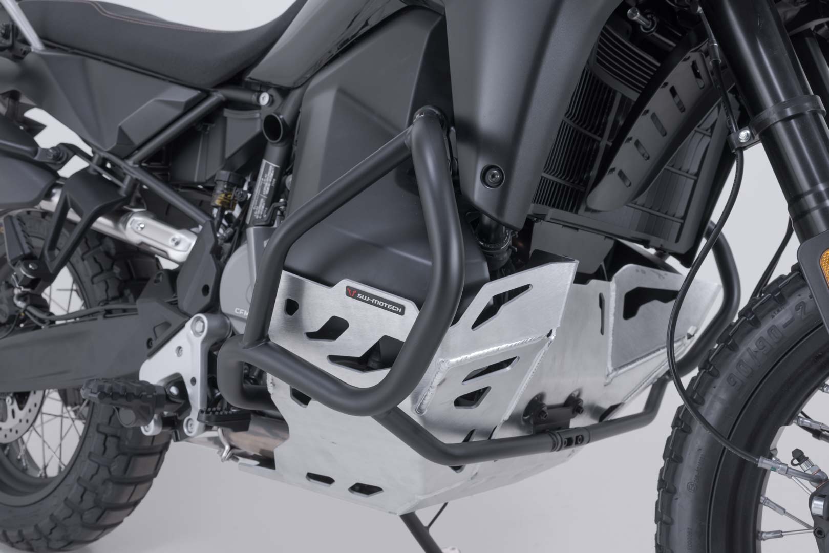 SW-Motech Crash bar - Negru. CFMoto 800MT-X (24-). Figura 1