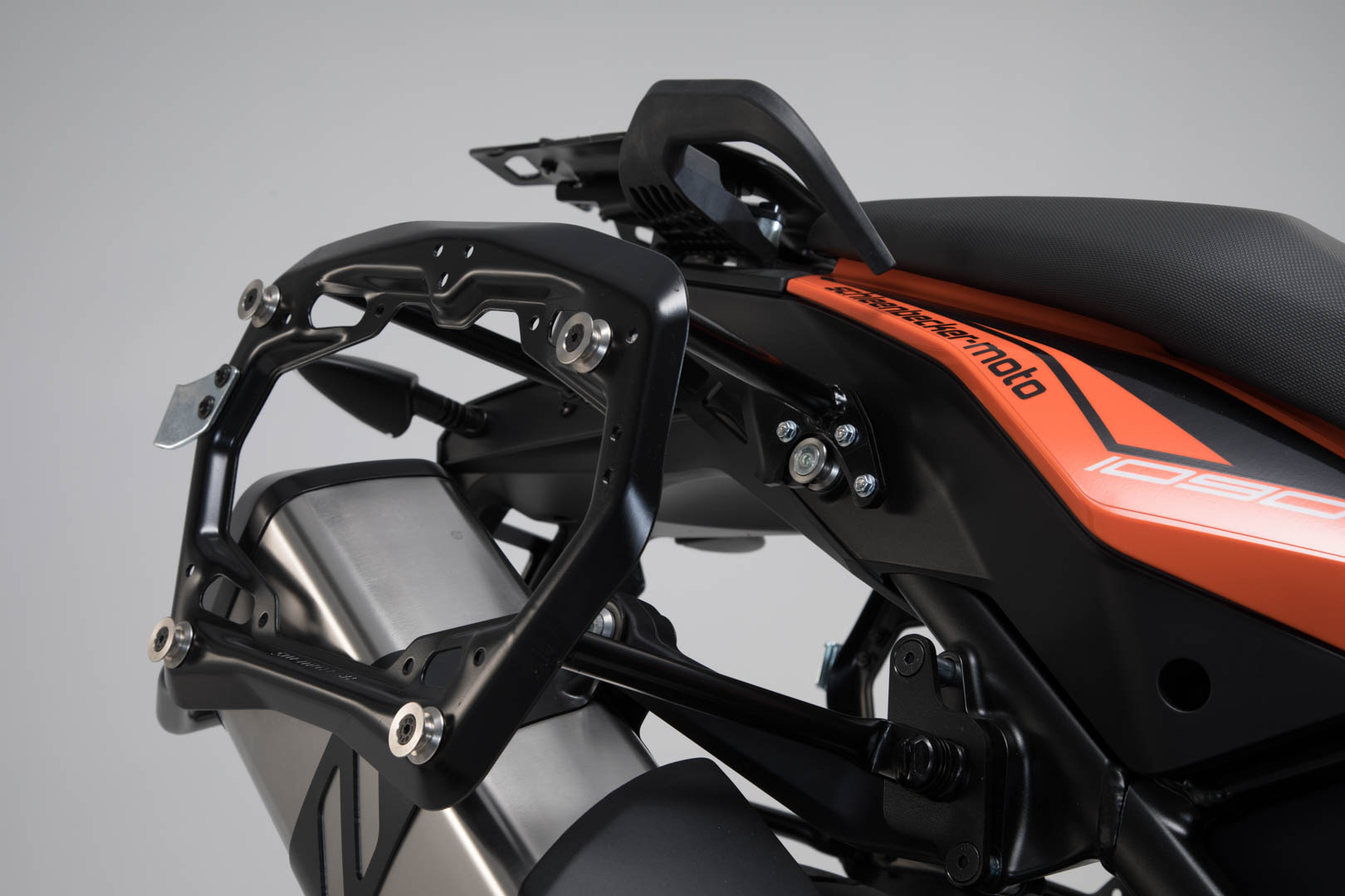 Setul de aventură SW-Motech TRAX ADV - Argint. KTM 1050/ 1090/ 1190 Adv, 1290 SAdv. Figura 5