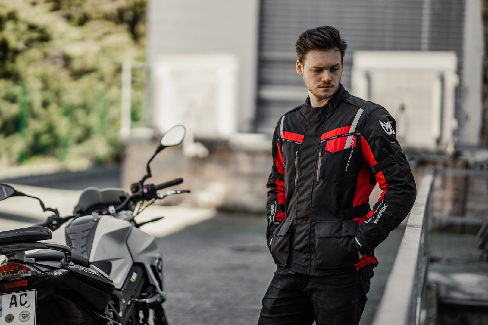 Berik Torino Waterproof Motorcycle Textile Jacket black/red 52 Figure 3