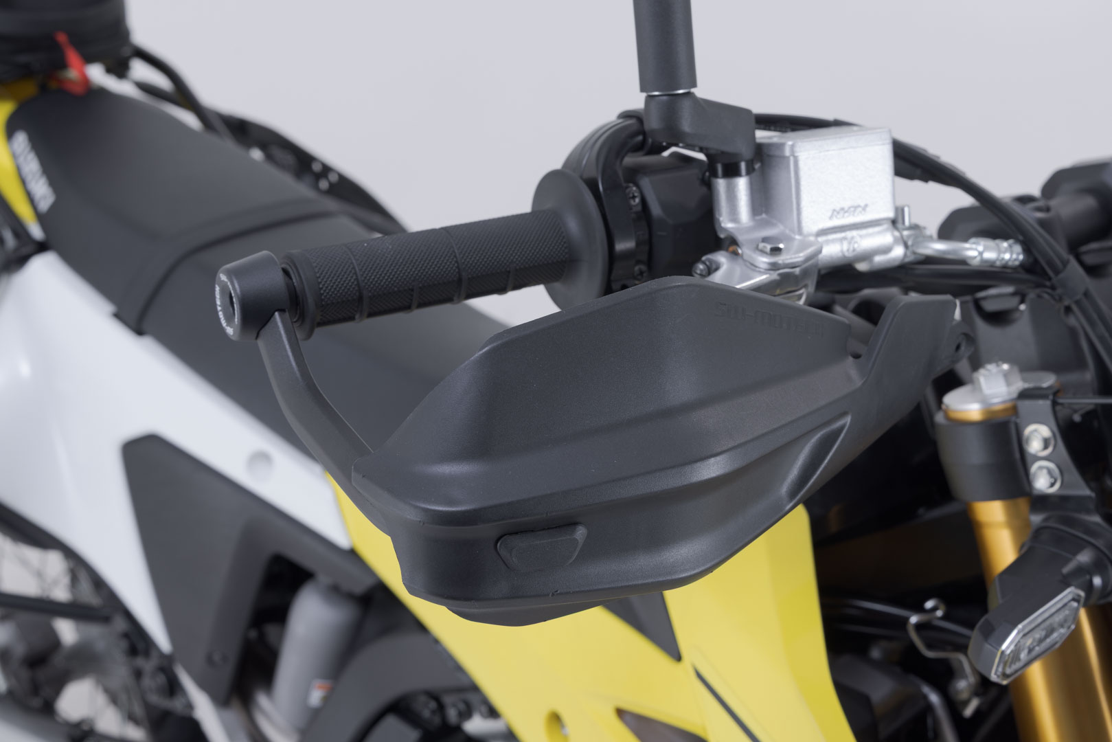 SW-Motech Adventure handguard-kit – svart. Suzuki DR-Z4S / SM (25-). Figur 4