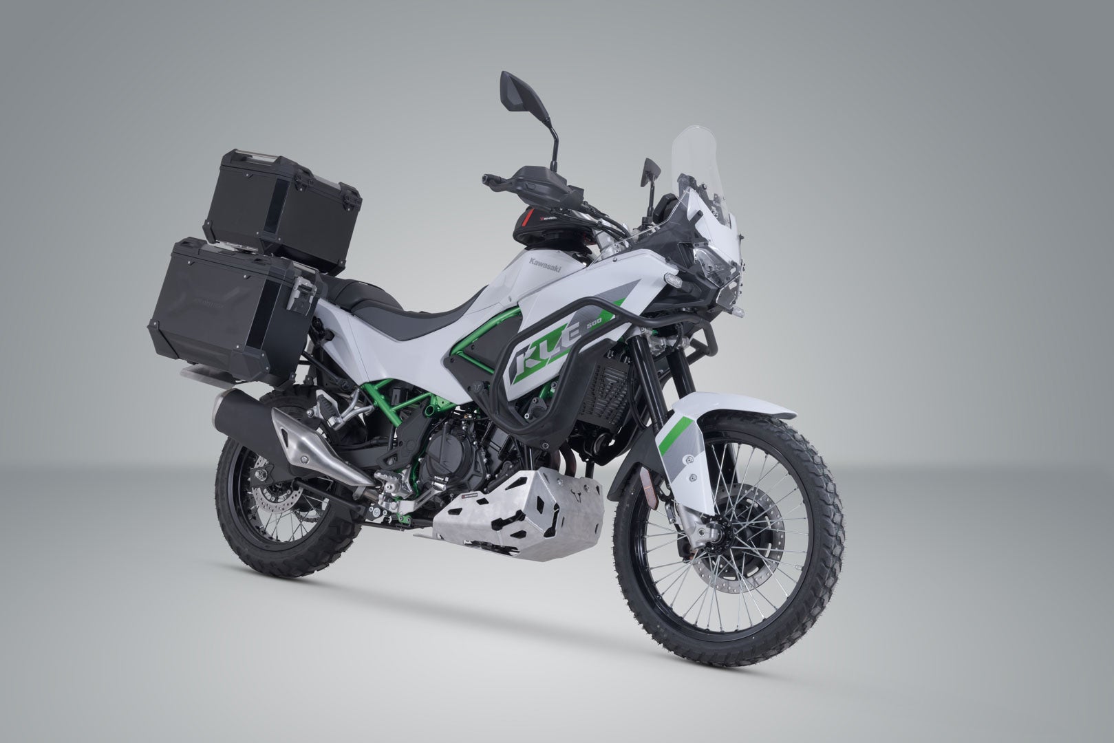 Side view of SW-Motech Adventure set TRAX ADV - Black. Kawasaki KLE500 / KLE500 SE (26-).