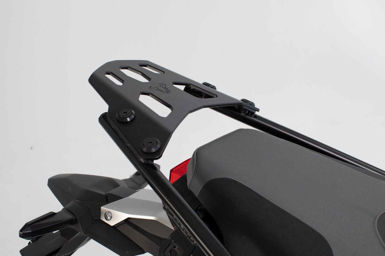 SW-Motech URBAN ABS topcase systém - černý. Honda X-ADV (16-20). Obrázek 3