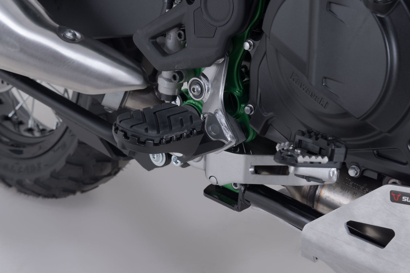 SW-Motech ION footrest kit - Black. Kawasaki KLE500 / KLE500 SE (26-). Figure 4
