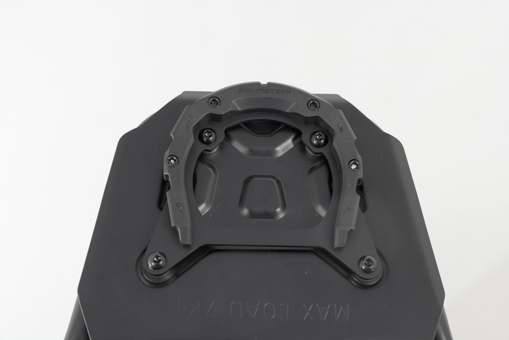 SW-Motech PRO tankring för originalställ - Svart. Royal Enfield Himalayan (21-). Figur 5