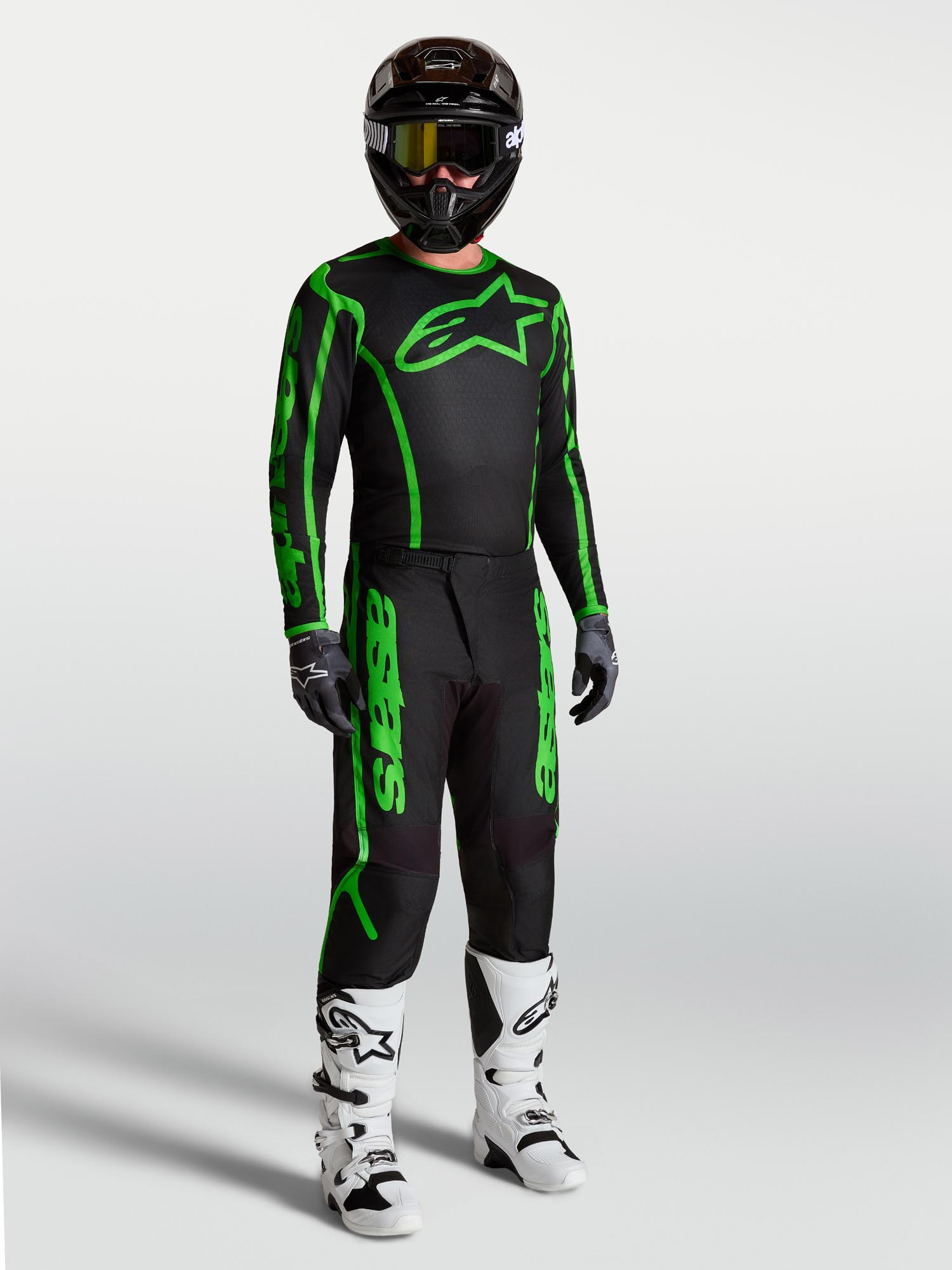 Side view of Alpinestars Fluid Apex V2 Motocross Pants