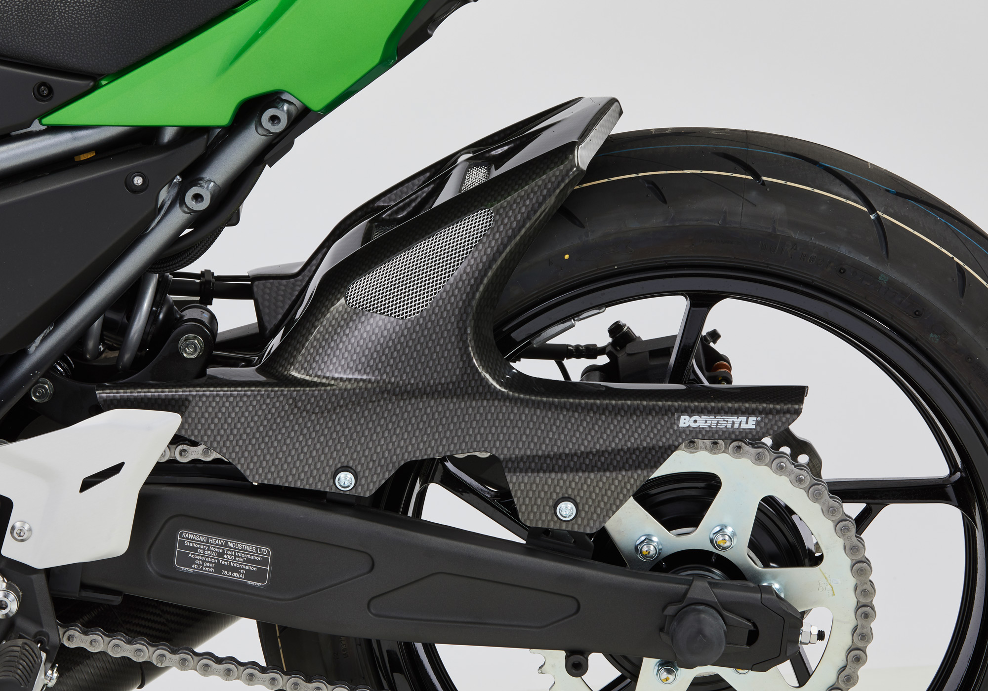 BODYSTYLE rear hugger ABS plastics carbon look Figure 1