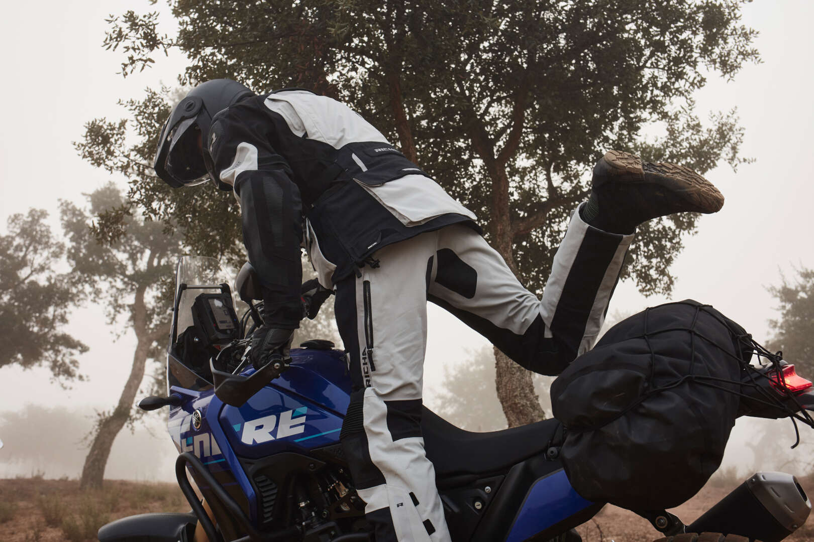Richa Armada 1.1 Gore-Tex Pro waterproof Motorcycle Textile Jacket black/white/grey L Figure 6