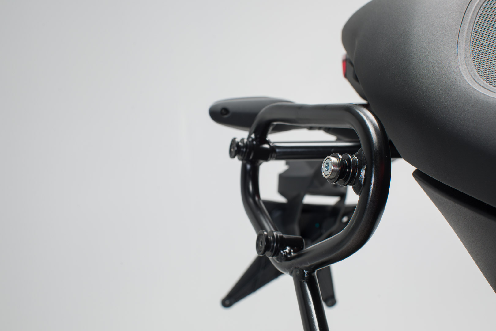 SW-Motech SLC sidobärare höger - Ducati Monster 797 (16-). Figur 1