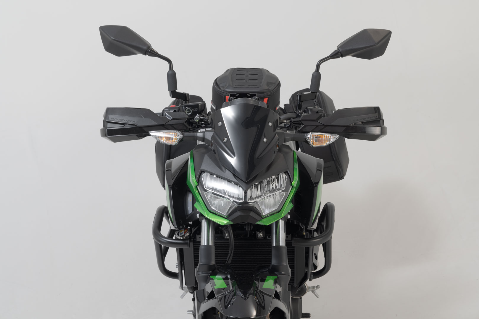 SW-Motech KOBRA Handguard Kit - Preto. Rosca interna do guidão 6mm / 8mm. Figura 2