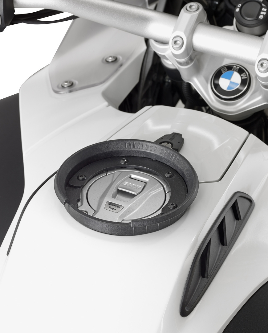 IXS Givi TF15 Sistema de TANKLOCK Figura 7