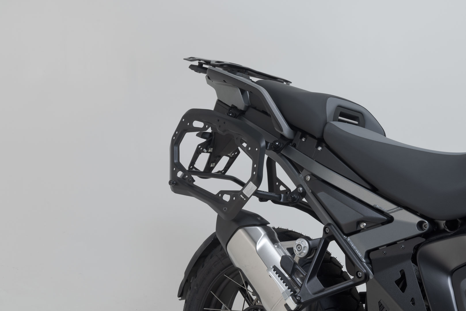 Sistem de carcasă din aluminiu SW-Motech TRAX ADV - Negru. 37/37 l. BMW R 1300 GS Adventure (24-). Figura 3