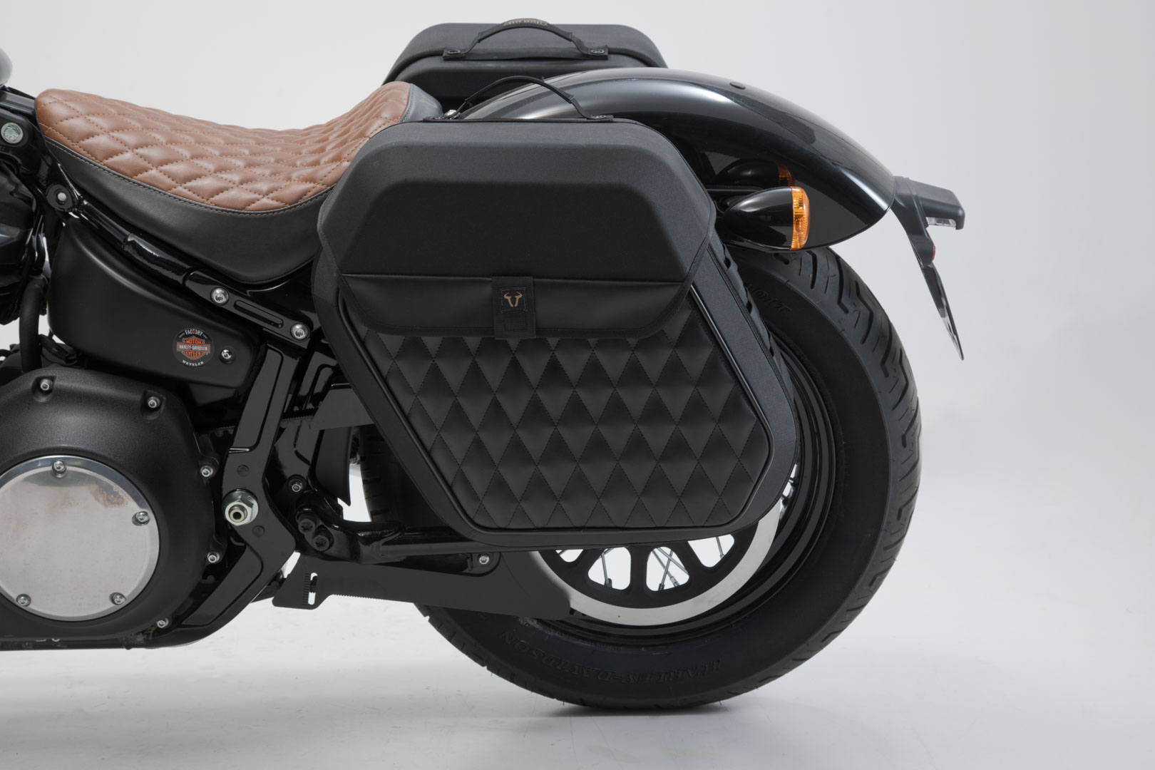 SW-Motech SLH portavion lateral LH2 stânga - Softail Str. Bob (17-), Standard (20-). Pentru LH2. Figura 5