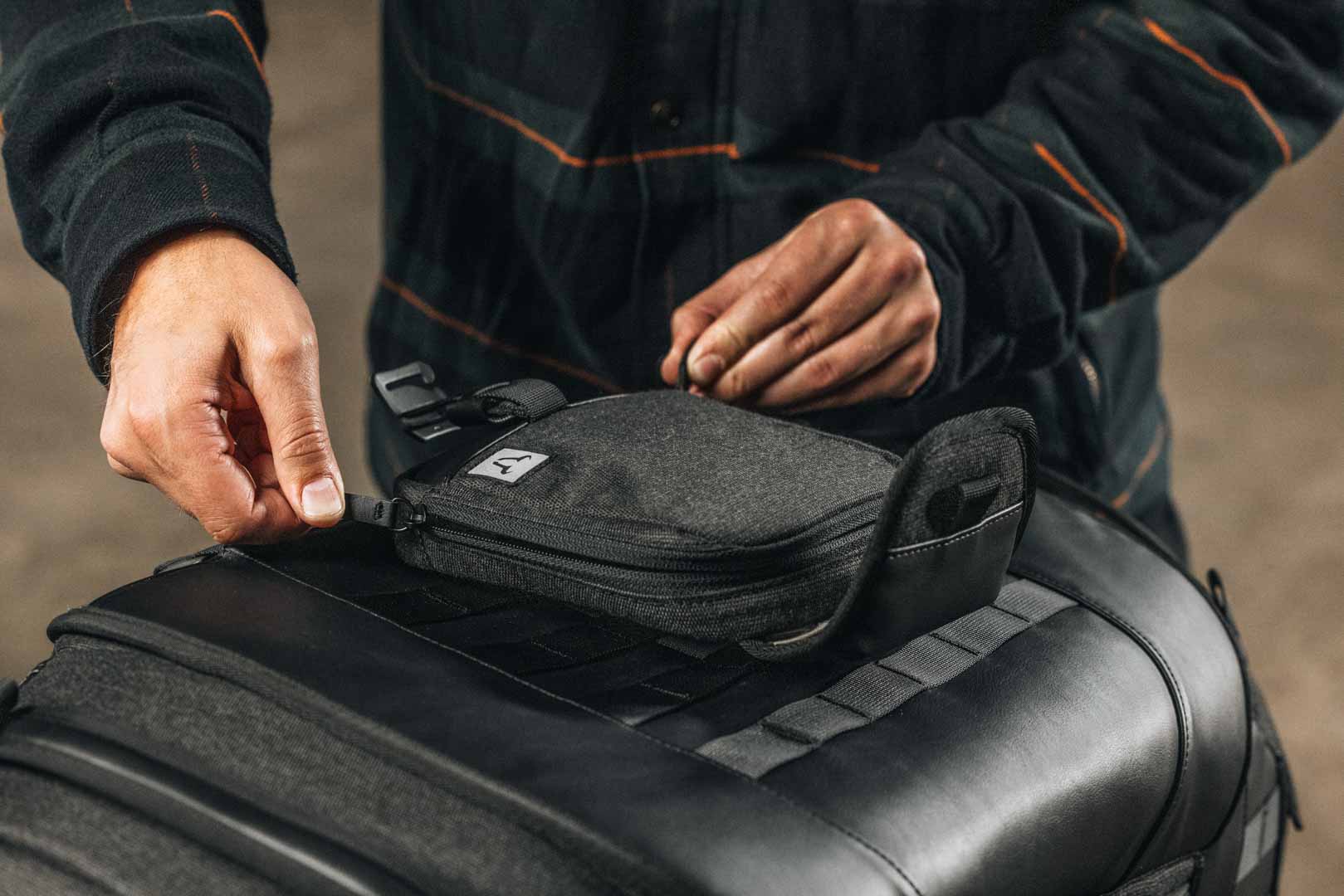 Geanta de accesorii SW-Motech Legend Gear LA10 - Neagră. 1,5 l. Figura 2