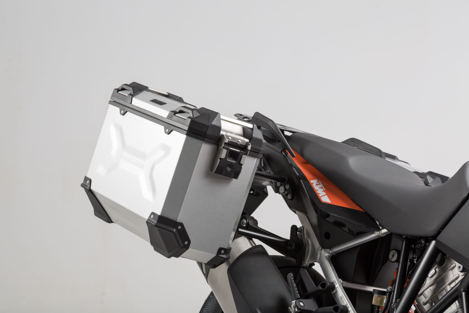 Setul de aventură SW-Motech TRAX ADV - Argint. KTM 1050/ 1090/ 1190 Adv, 1290 SAdv. Figura 4