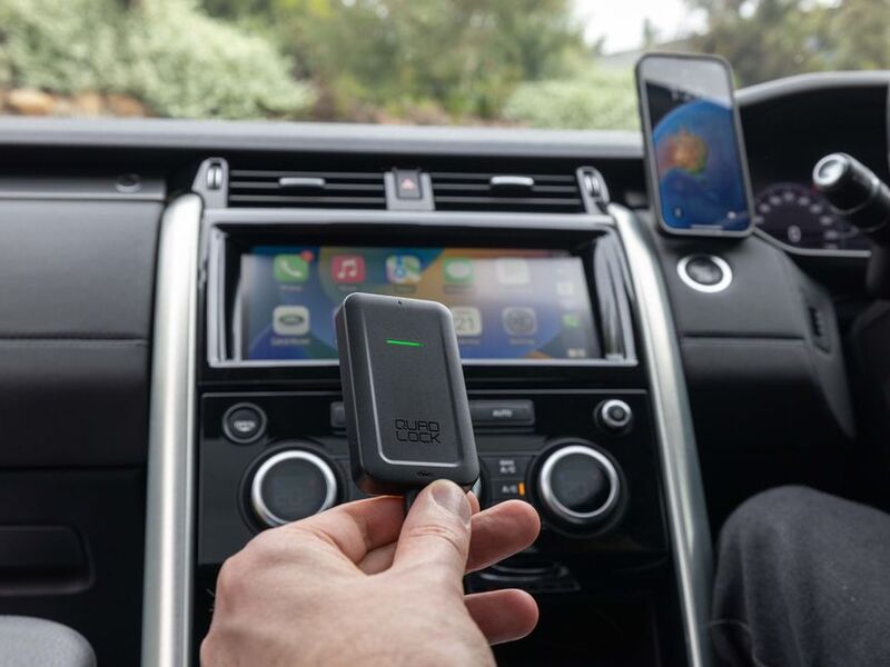 Quad Lock Adaptor CarPlay wireless Figura 4