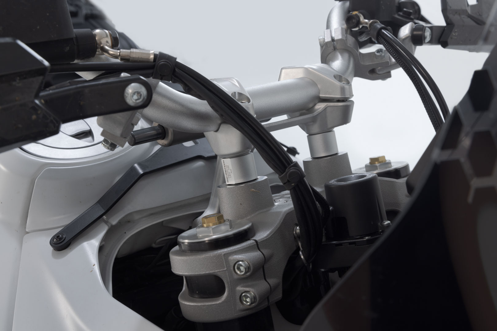 Riser de bară SW-Motech - Argintiu. Ducati DesertX (22-). Figura 5