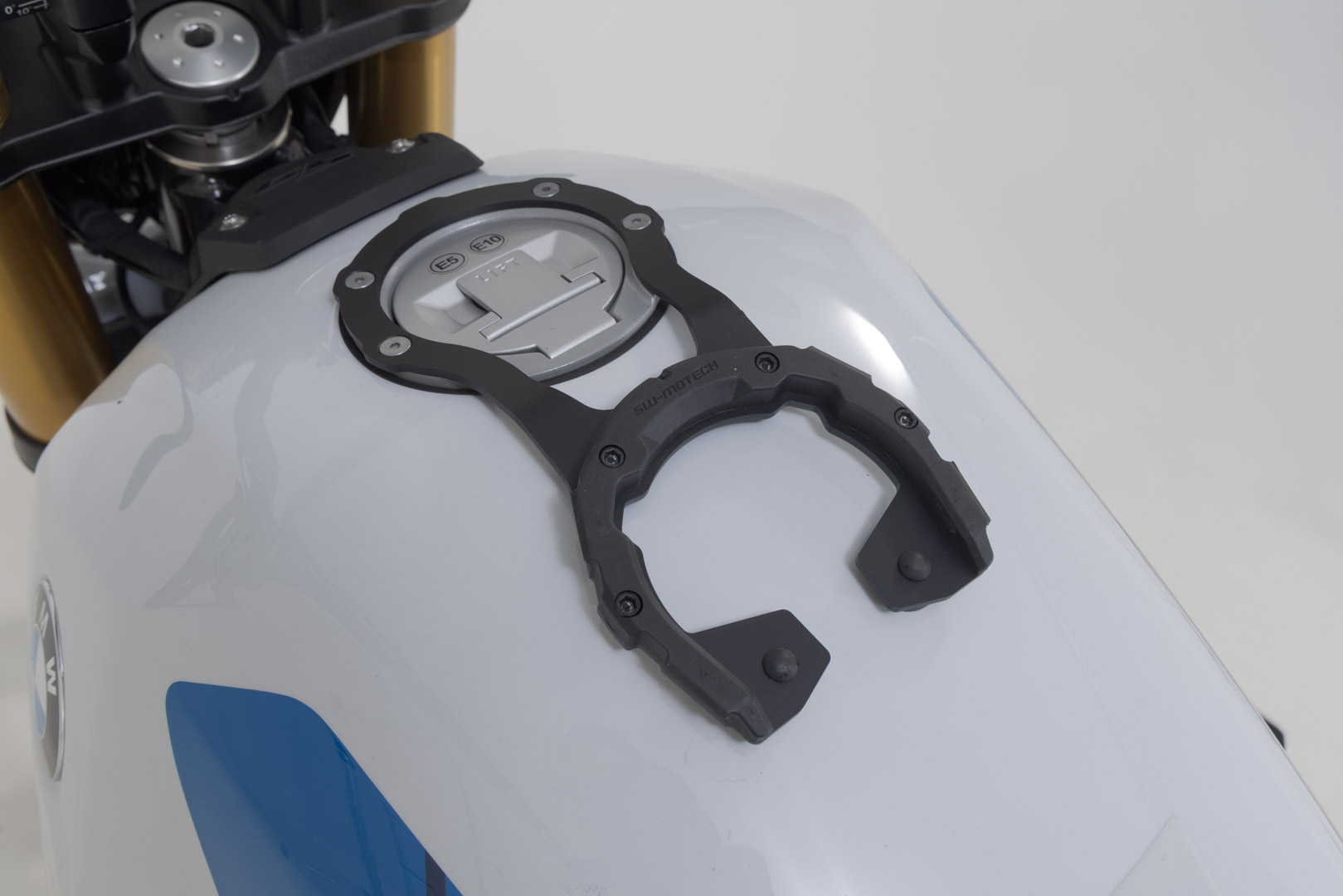 Inelul pentru rezervor SW-Motech PRO - Negru. BMW R 12 G/S (24-). Figura 2