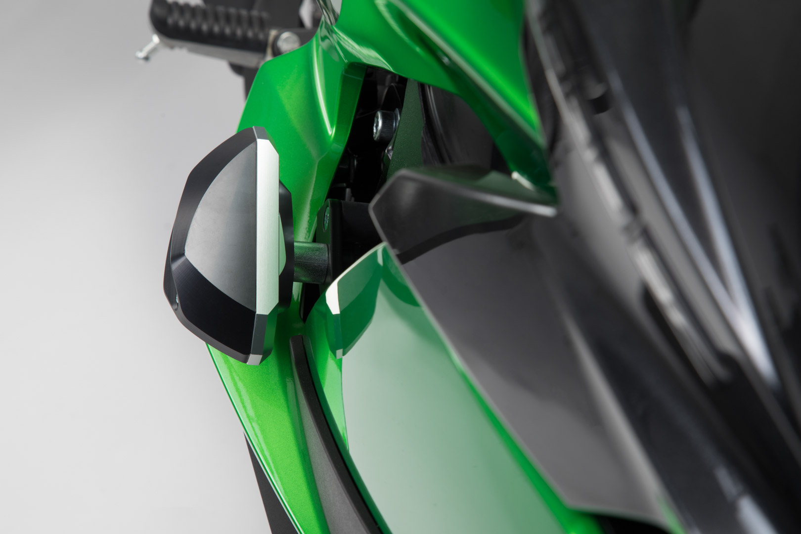 SW-Motech Frame skjutreglage kit - Svart. Kawasaki Z 1000 SX (11-). Figur 5