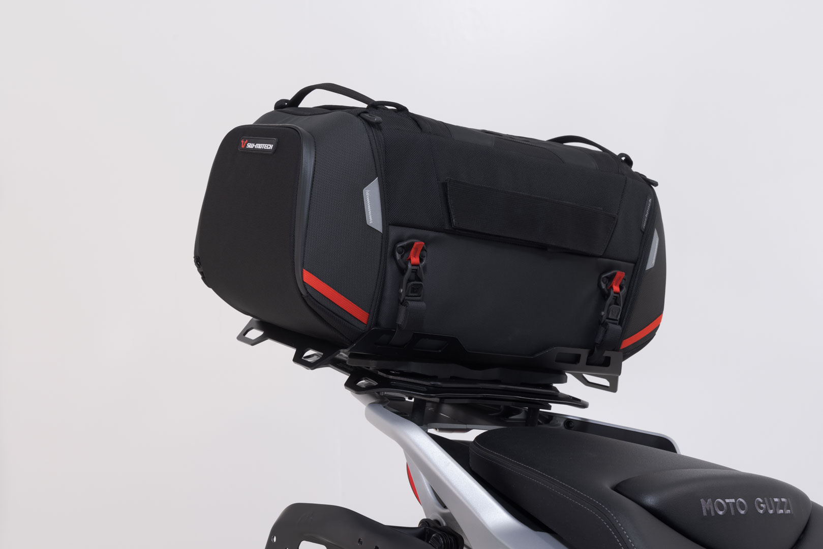Set SW-Motech Rackpack - Moto Guzzi V85 TT (24-). Figura 5