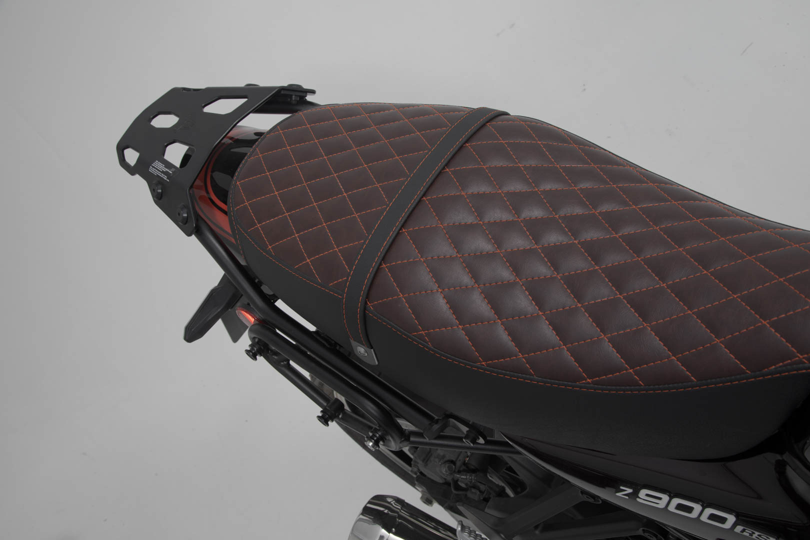 Sistem lateral SW-Motech URBAN ABS - 2x 16,5L. Kawasaki Z900RS/ Cafe/ SE, 50 de ani. Figura 5