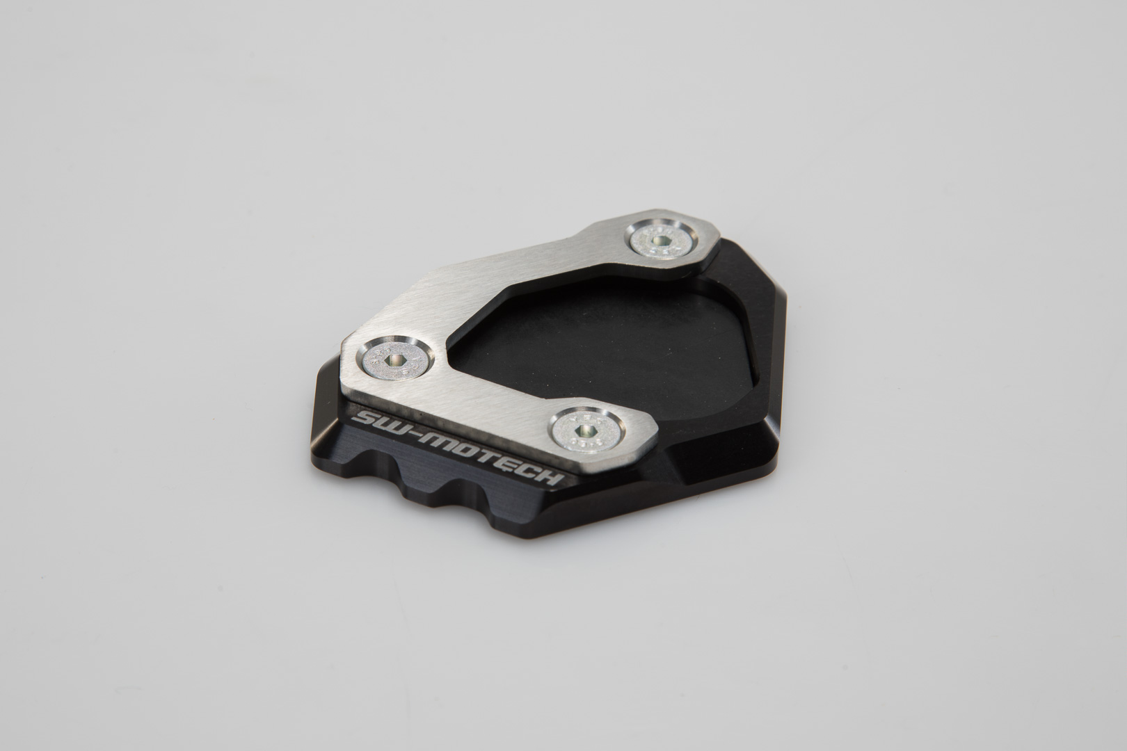 Extensie SW-Motech pentru piciorul lateral - Negru/argintiu. BMW G 310 GS (17-). Figura 1