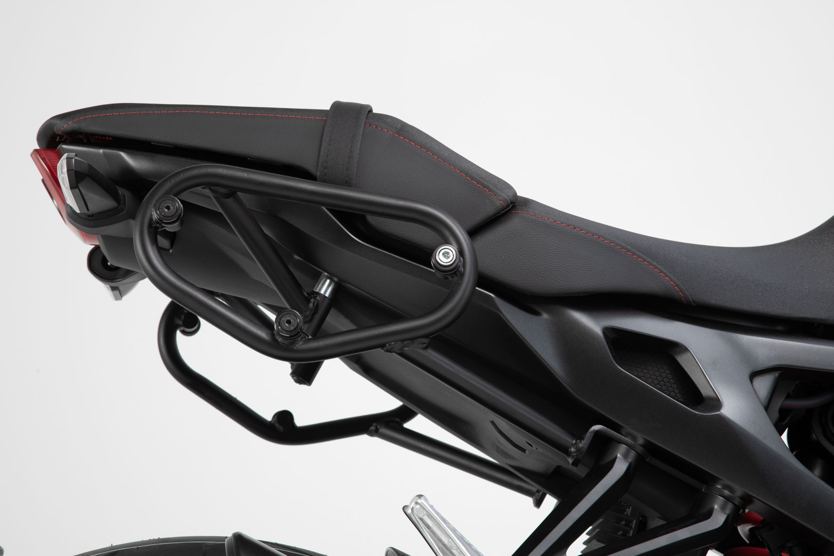 Sistem lateral SW-Motech URBAN ABS - 2x 16,5 l. Honda CB1000R (18-20). Figura 3