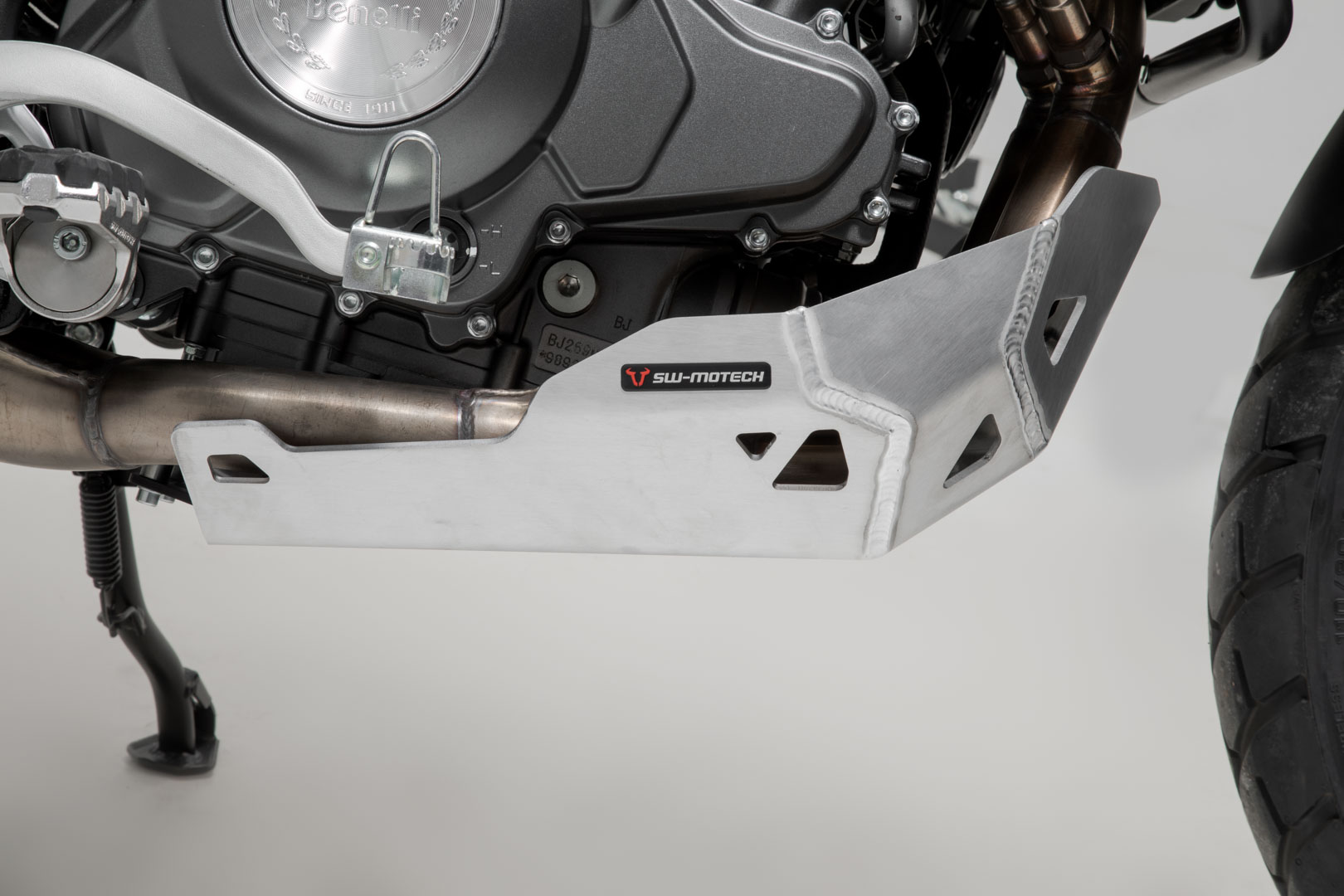 SW-Motech Motorskydd - Silver. Benelli TRK 502 X (18-). Figur 4