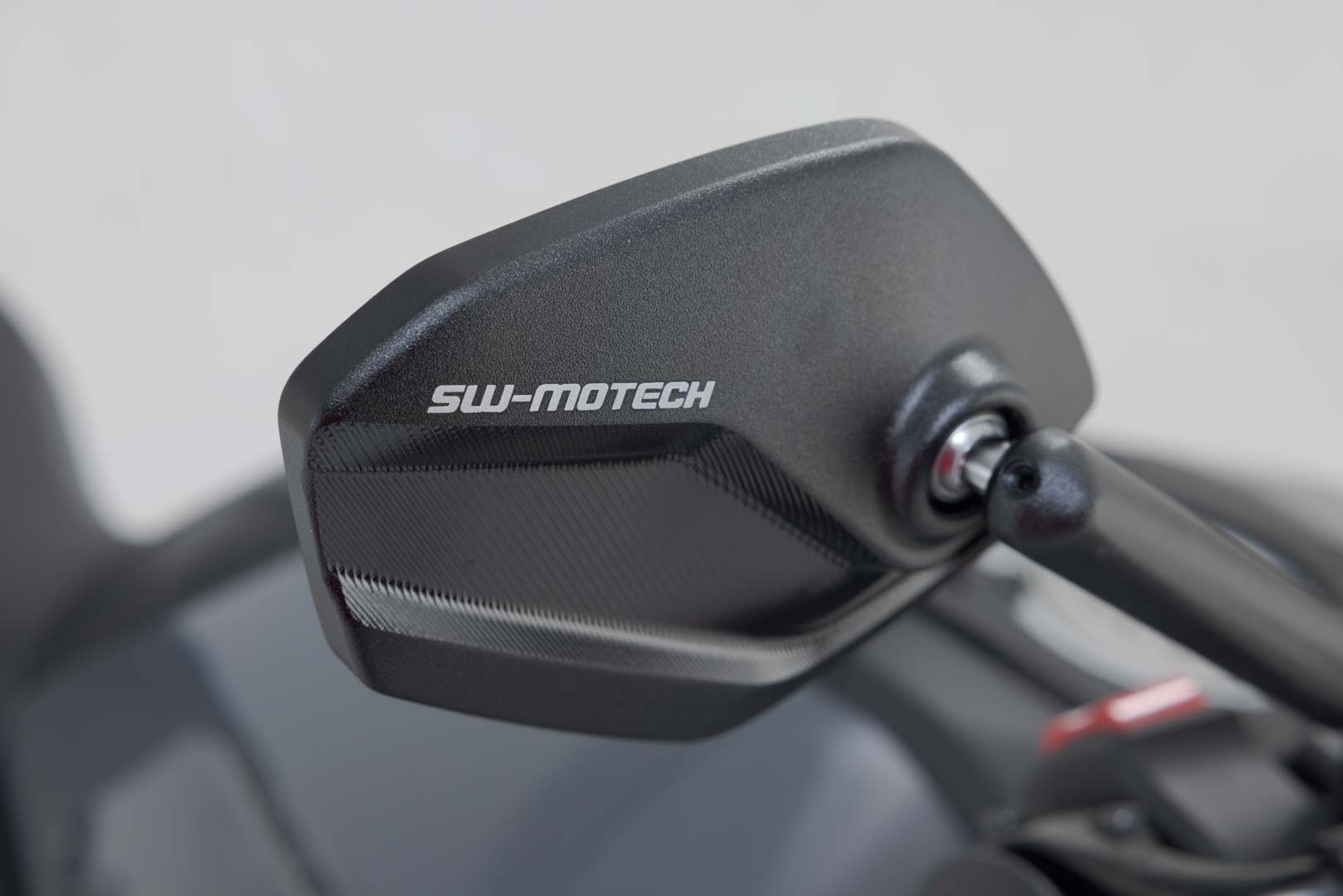 Setul de oglinzi SW-Motech Sport - Scurt. M8. Figura 4