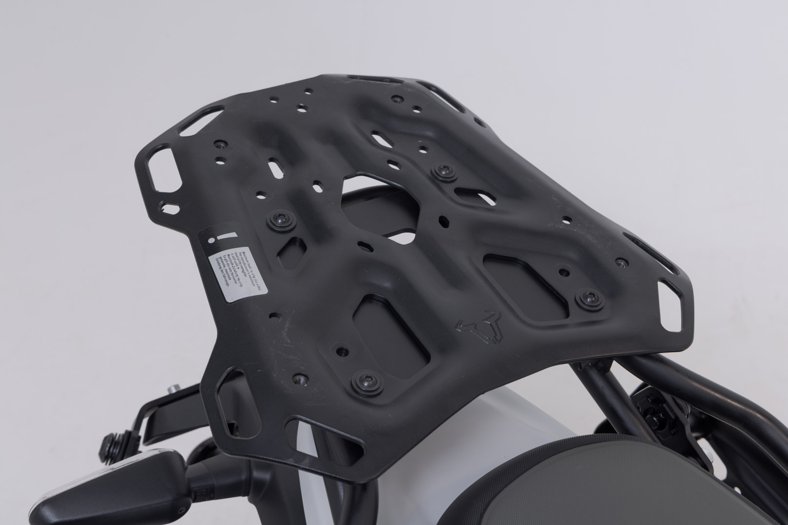 Setul de aventură SW-Motech TRAX ADV - Negru. Royal Enfield Himalayan 450 (23-). Figura 3