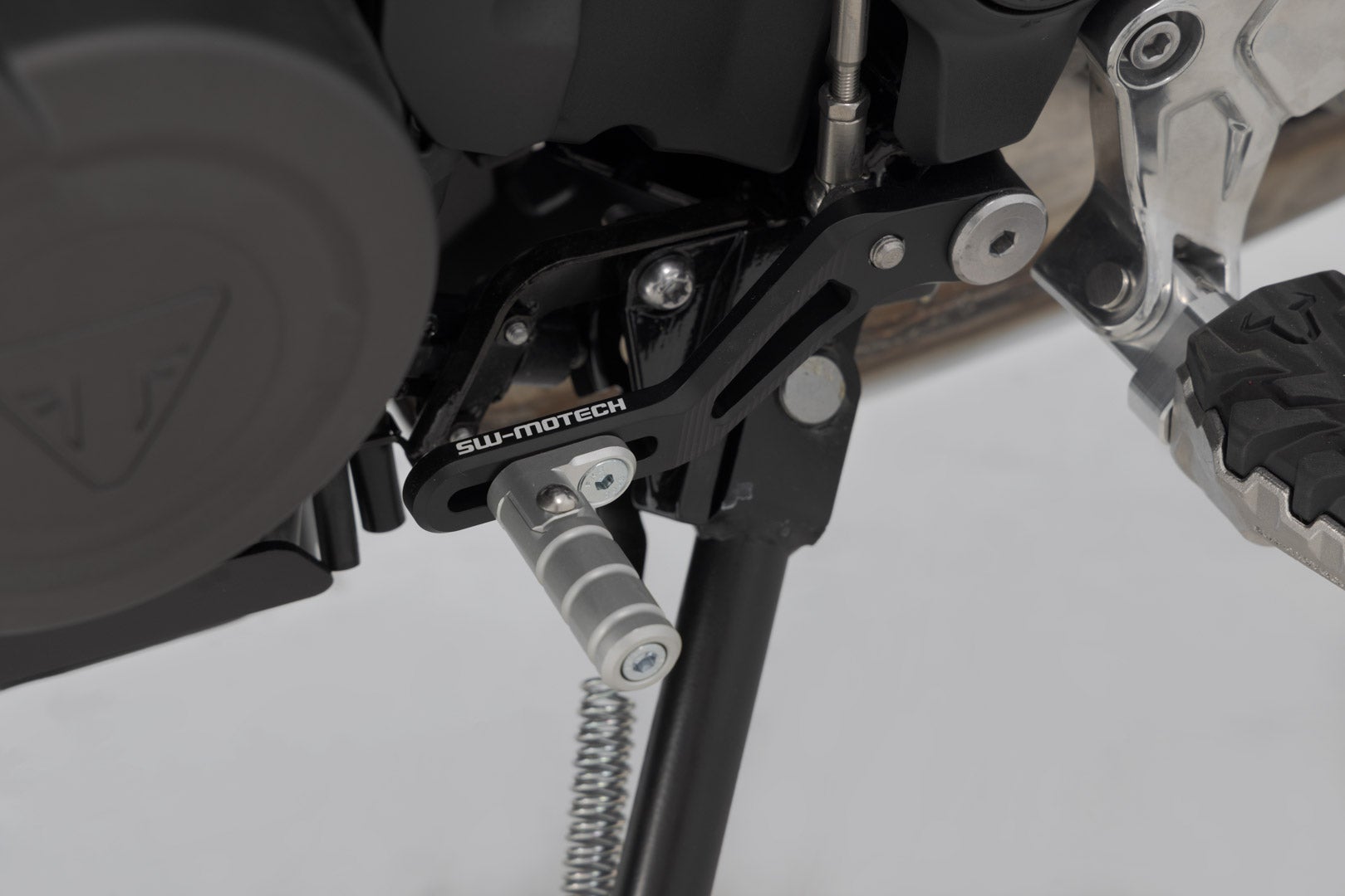 Dźwignia zmiany biegów SW-Motech - Triumph Tiger Sport 660 (21-) / 800 (24-). Rysunek 4