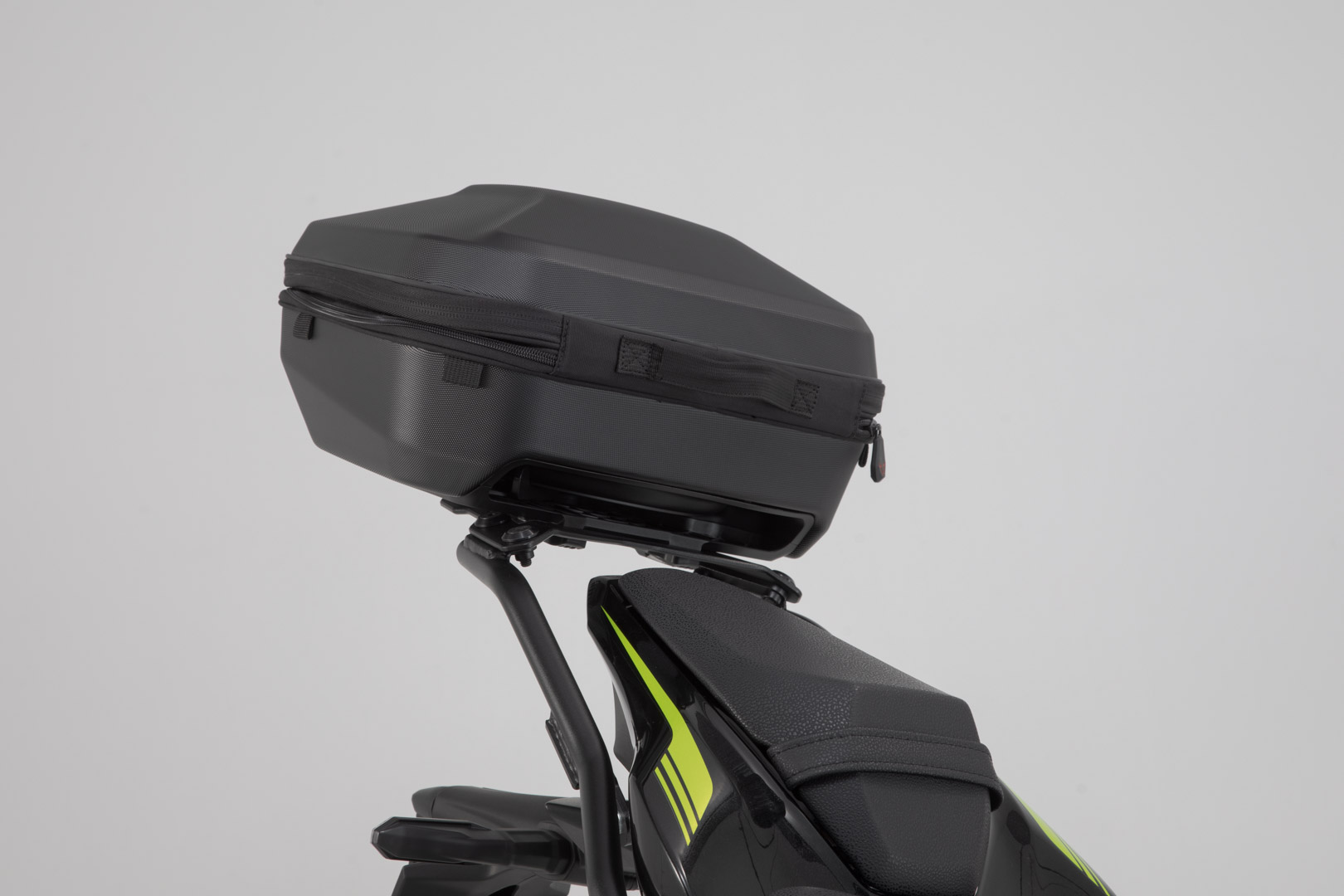 SW-Motech STREET-RACK - Negru. Kawasaki Z900 (16-). Figura 5