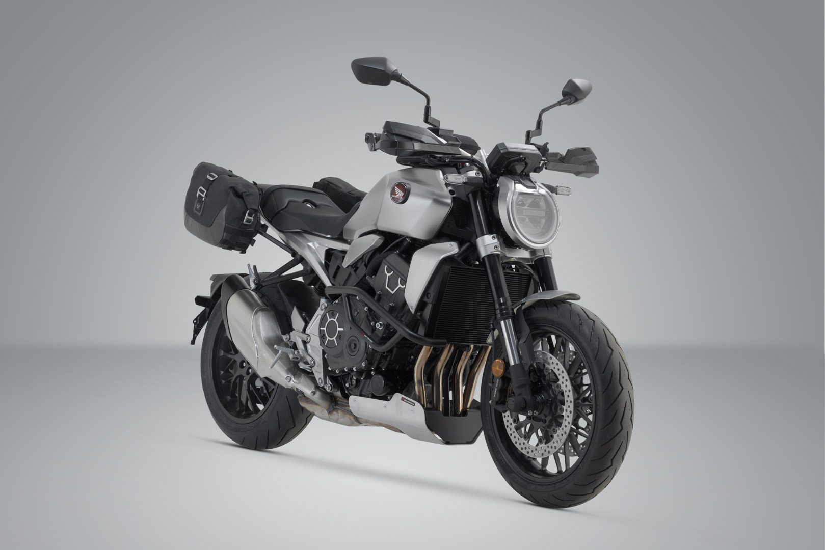 SW-Motech Legend Gear sistem de geantă laterală LC - Honda CB1000R (21-). Figura 2