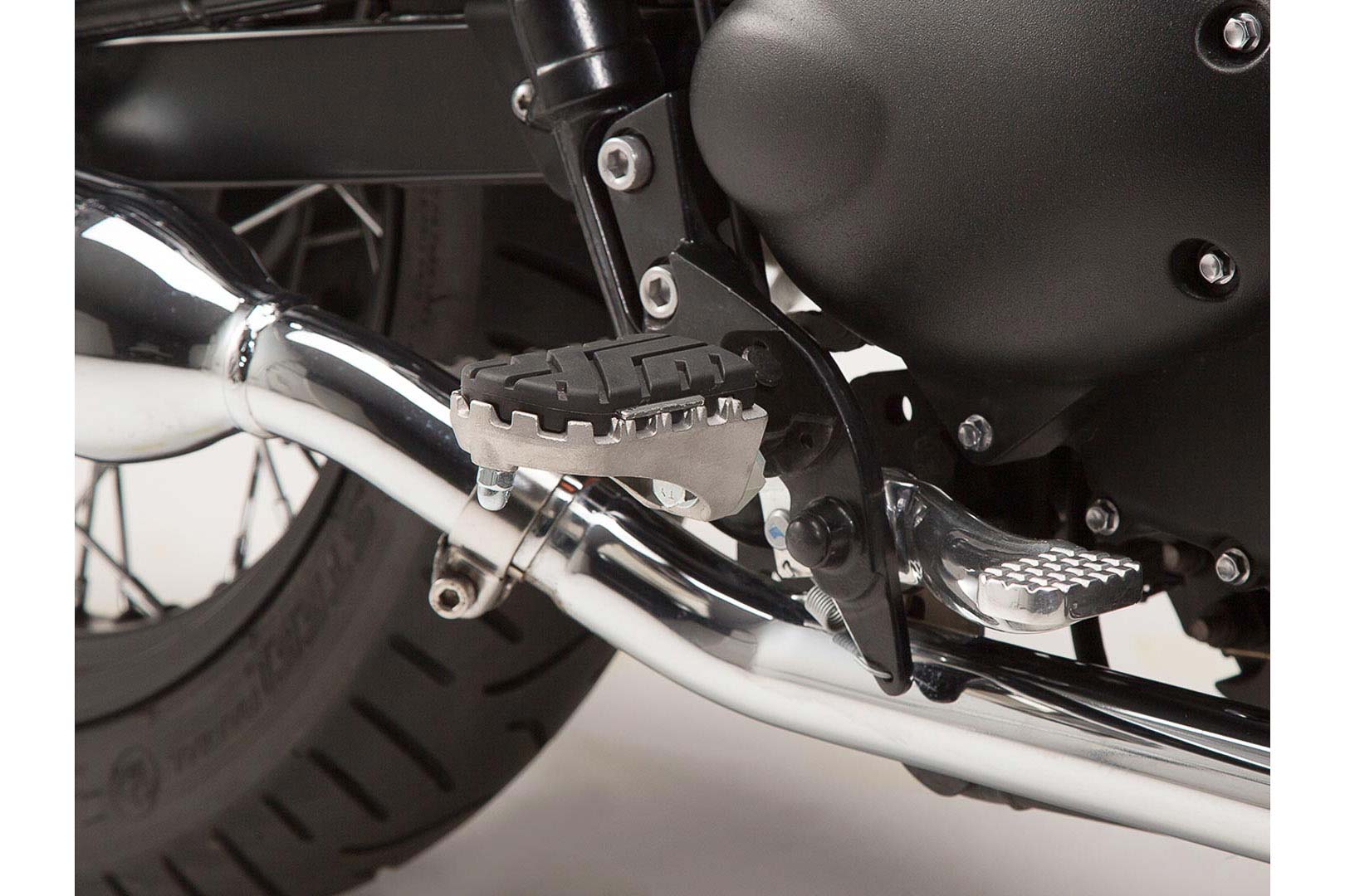 Kit de suport pentru picioare SW-Motech ION - Triumph Bonneville/T100 (04-16), Scrambler (05-). Figura 2
