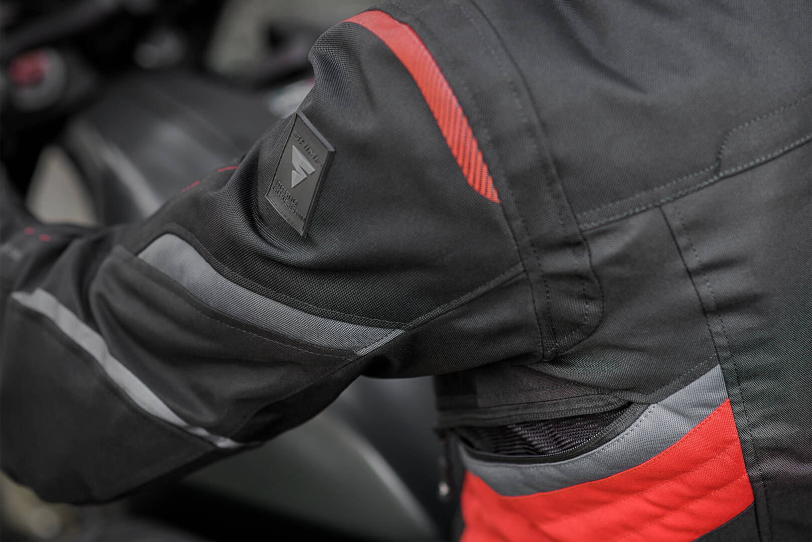 SHIMA Rush veste textile de moto imperméable noir/rouge L Figure 7