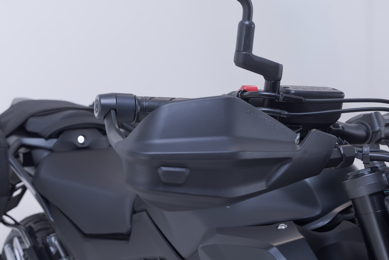 Kit de protecție SW-Motech Adventure - Negru. Modele Honda / Suzuki / Triumph. Figura 3