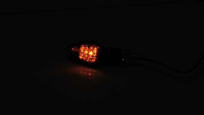 HIGHSIDER Smart Rock LED-indikator Kropp Svart / Lins Rökt (Par), Fram & Bak Figur 6
