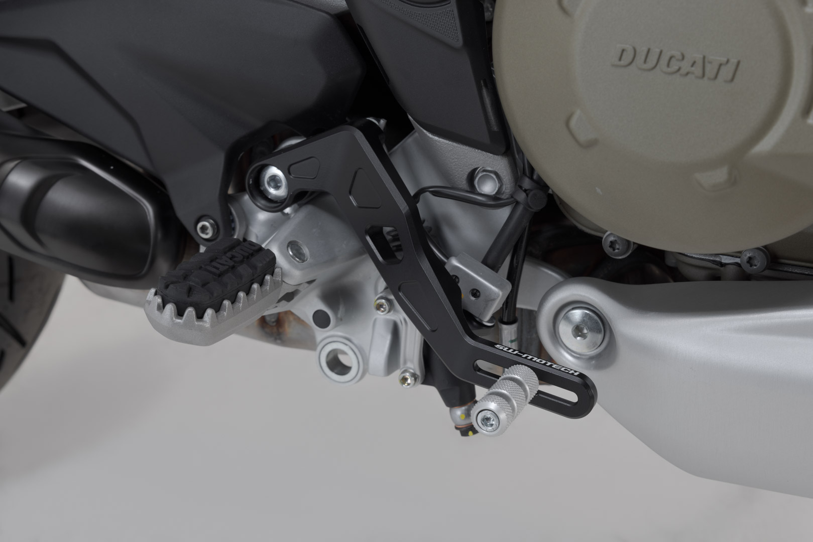 Pedală de frână SW-Motech - Ducati Multistrada V4 (20-). Figura 1