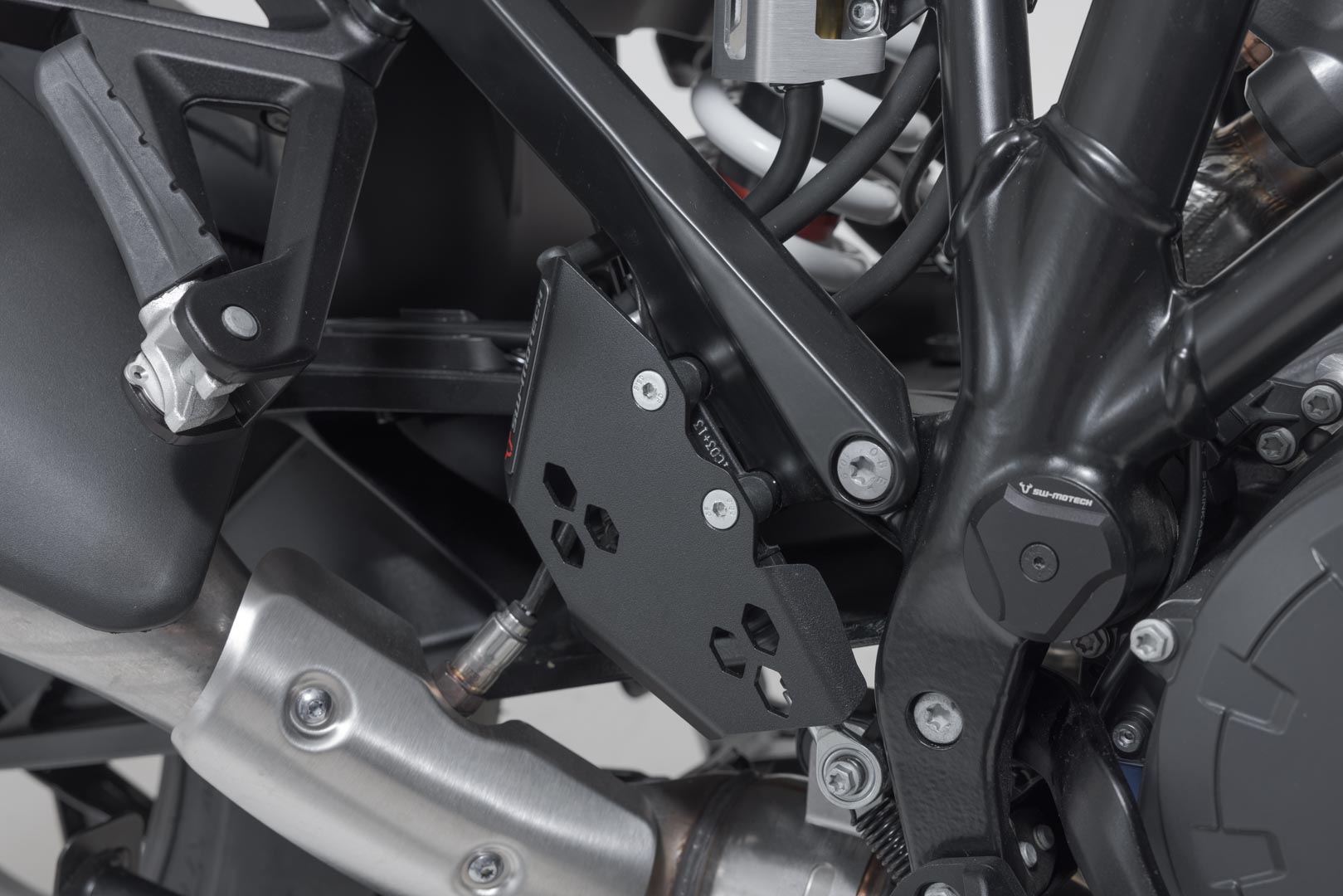 SW-Motech Protector cilindru de frână - Negru. KTM 1290 / 1390 Super Adventure (21-). Figura 2