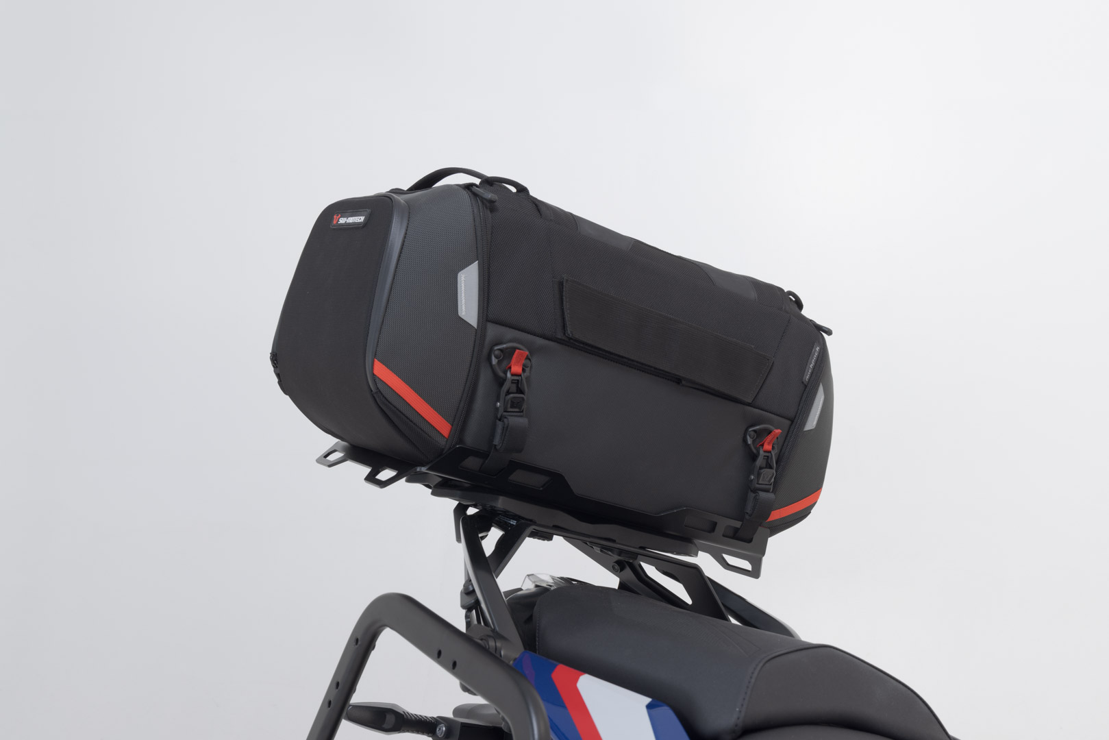 Set de rackpack SW-Motech - BMW R1200 R/RS (14-18), R1250 R/RS (18-). Figura 5