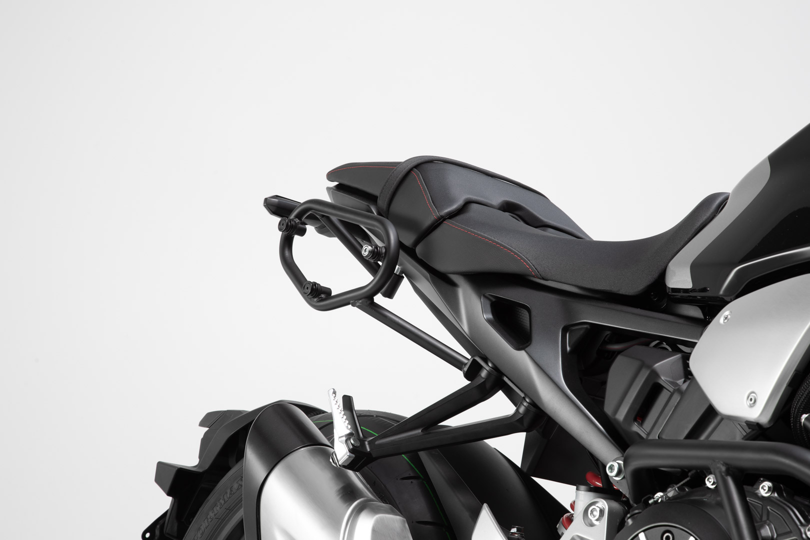 SW-Motech Legend Gear sac lateral LC - Honda CB1000R (18-20). Figura 3