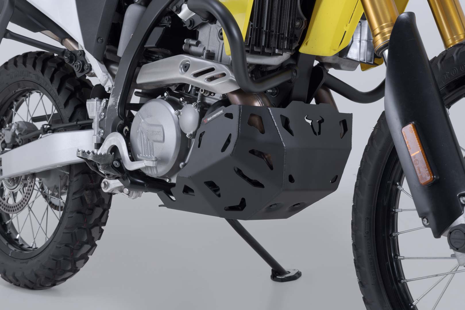 SW-Motech motorskydd - svart. Suzuki DR-Z4S / DR-Z4SM (25-). Figur 2